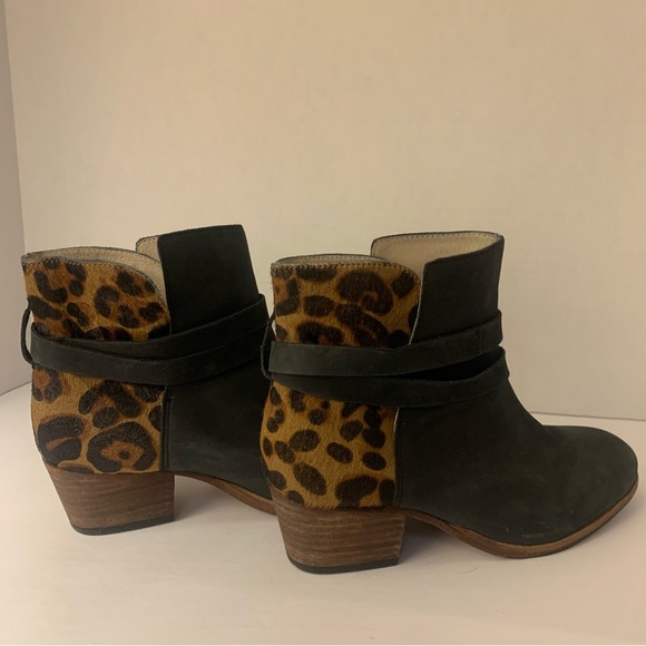 Boden Genuine Leather Wood Block Stacked Heel Calf-Hair Ankle Booties Size 39 - Picture 3 of 16